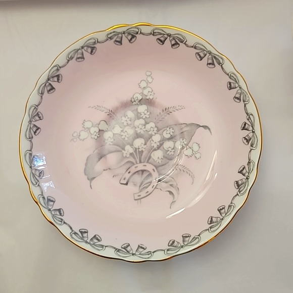 Gorgeous, Rare, "To the Bride" cup and saucer by Paragon. - Picture 5 of 9